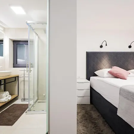 Apartamento Awesome In With Kitchen