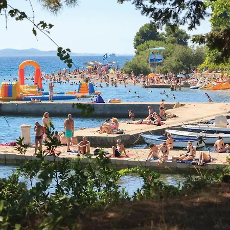 Cozy In With Heated Swimming Pool Daire Zadar