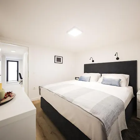 Awesome In With Kitchen Apartamento Zadar