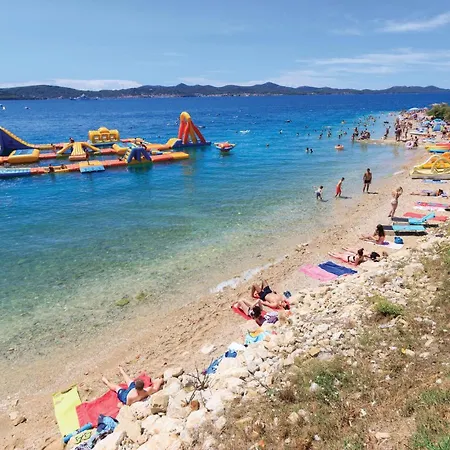 Cozy In With Heated Swimming Pool Zadar
